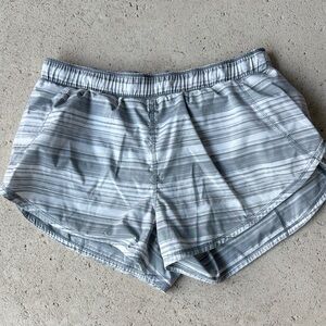 Grey stripe Lululemon shorts size 6